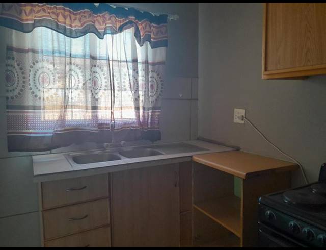 4 BEDROOM HOUSE FOR SALE IN EMDO PARK